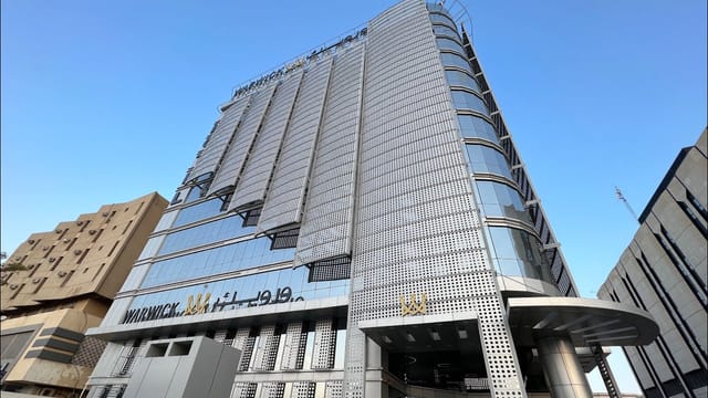 The Pearl in Warwick Riyadh: modern high-rise hotel for corporate conferences and business travel.