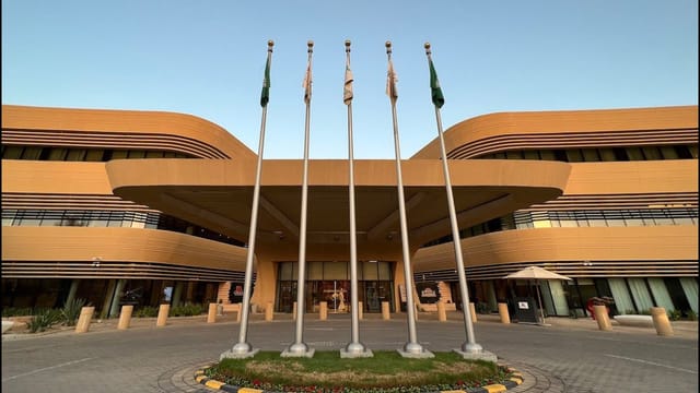 Marriott Riyadh Diplomatic Quarter corporate venue with porte-cochère for VIP events and conferences.
