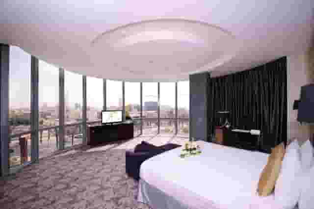 Executive Suite