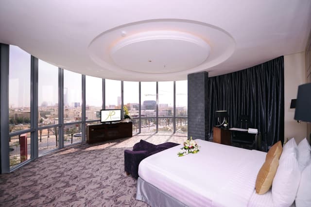 Executive Suite