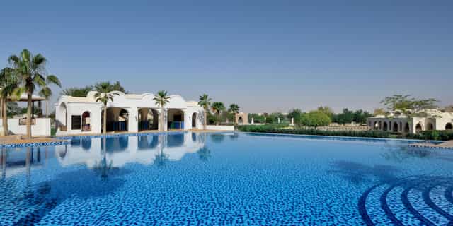 Poolside Durrat Ballroom A outdoor venue for luxury corporate events and product launches.