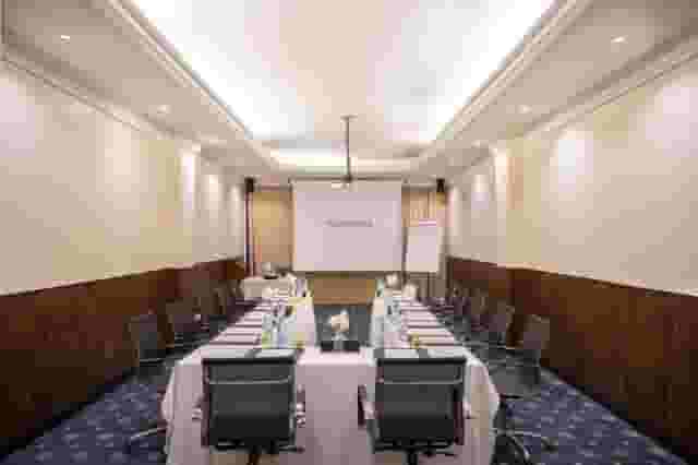 Jeddah Meeting Room