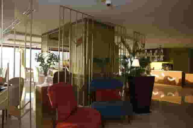 Lobby cafe