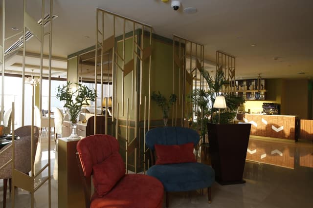 Lobby cafe