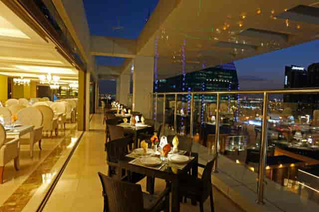 Canton Hotel rooftop cocktail reception with skyline view for corporate gala events.