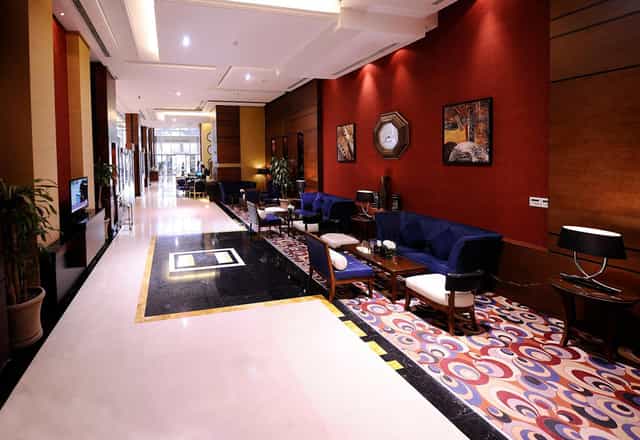 Luxury hotel lobby at Al Hamra Palace Riyadh for networking events and VIP arrivals.