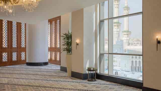 Lobby Lounge in Jumeirah Jabal Omar Makkah with high ceilings for luxury event and conference venues.