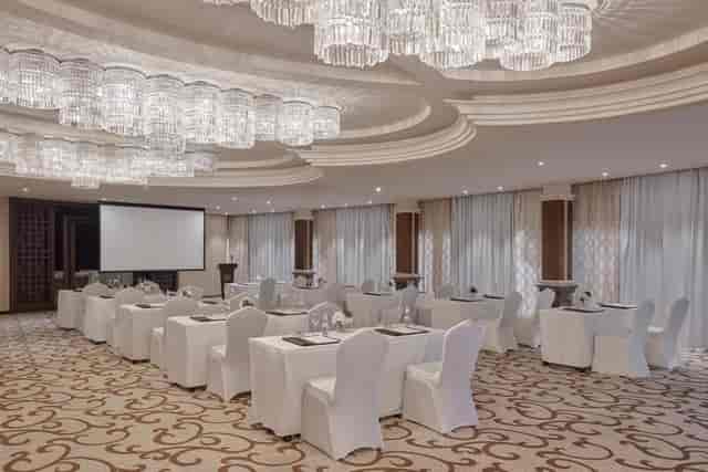 CROWNE PLAZA RIYADH PALACE ...