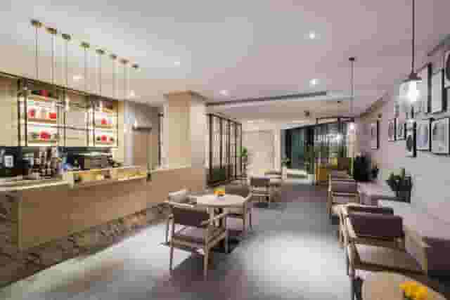 Meeting Rooms