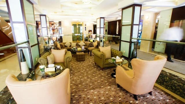 Al Takhasussi Palace