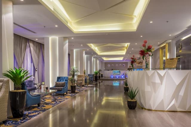 Al Takhasussi Hall