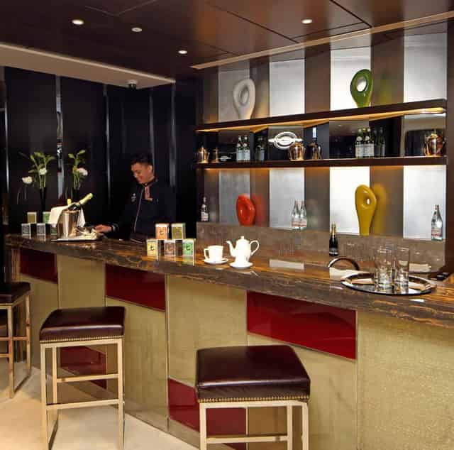 bar