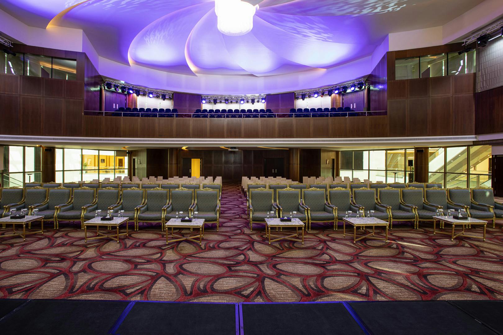 Crowne Plaza Hotel - pierre zabbal ...
