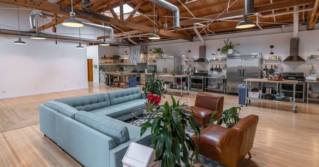 THE HUB