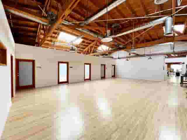 ENTIRE FLOOR