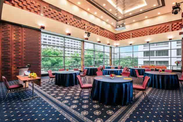 Balmoral Hall meeting room with natural light, ideal for corporate conferences and networking events.
