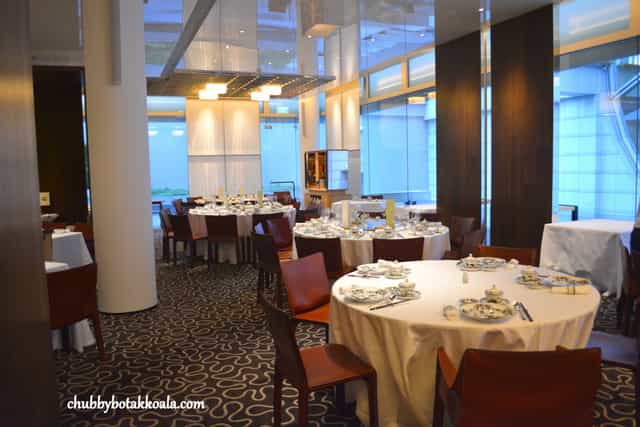 Elm in Summer Pavilion: Modern banquet setup for corporate dinner and professional luncheon.