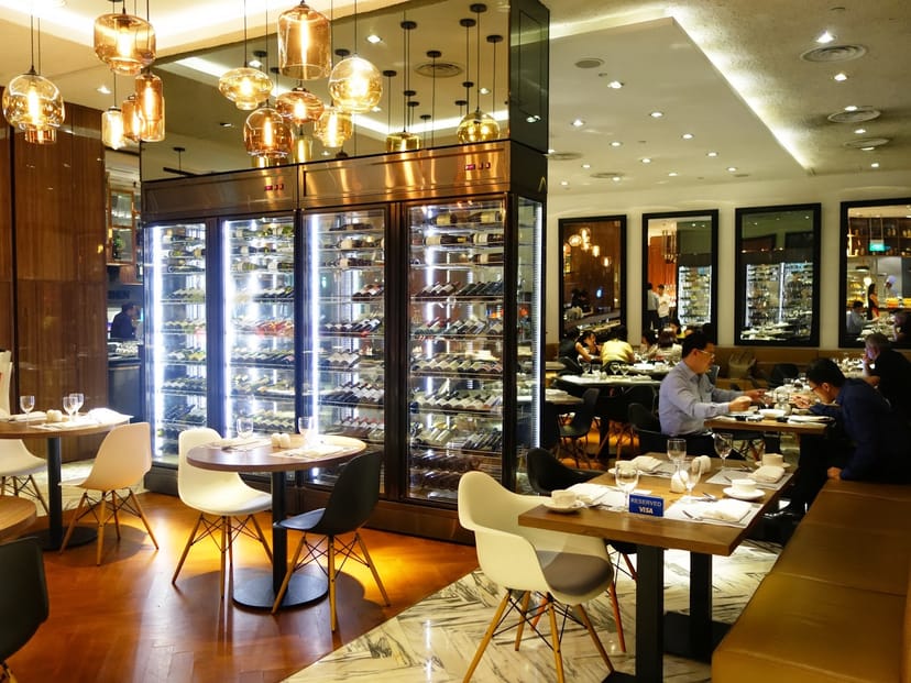 Amara Singapore restaurant for intimate corporate dinners and VIP breakout events.
