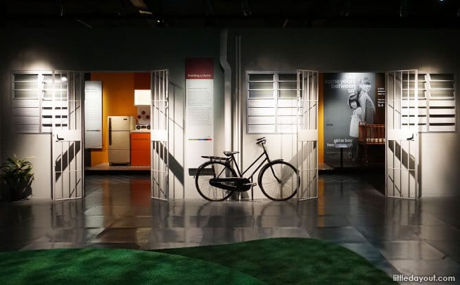 Immersive exhibition space with modular design for brand activations and trade shows.