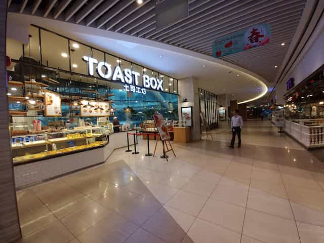 Suntec City retail space for high-traffic F&B activations and sponsor event booths.