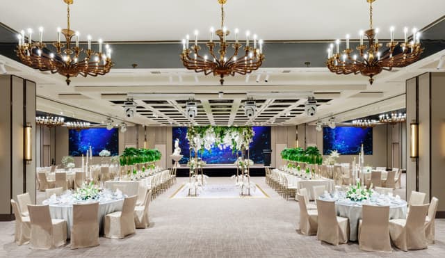 Banquet hall
