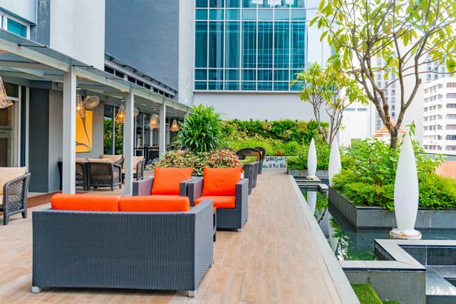 Modern outdoor lounge at Mercure Singapore Bugis, perfect for high-end networking and events.