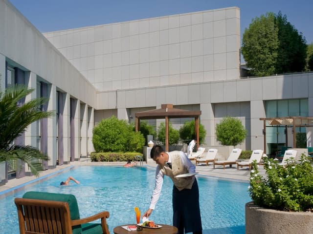 Four Seasons Hotel Riyadh at Kingdom Centre