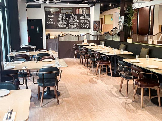 Atout Restaurant — ipse ipsa ipsum