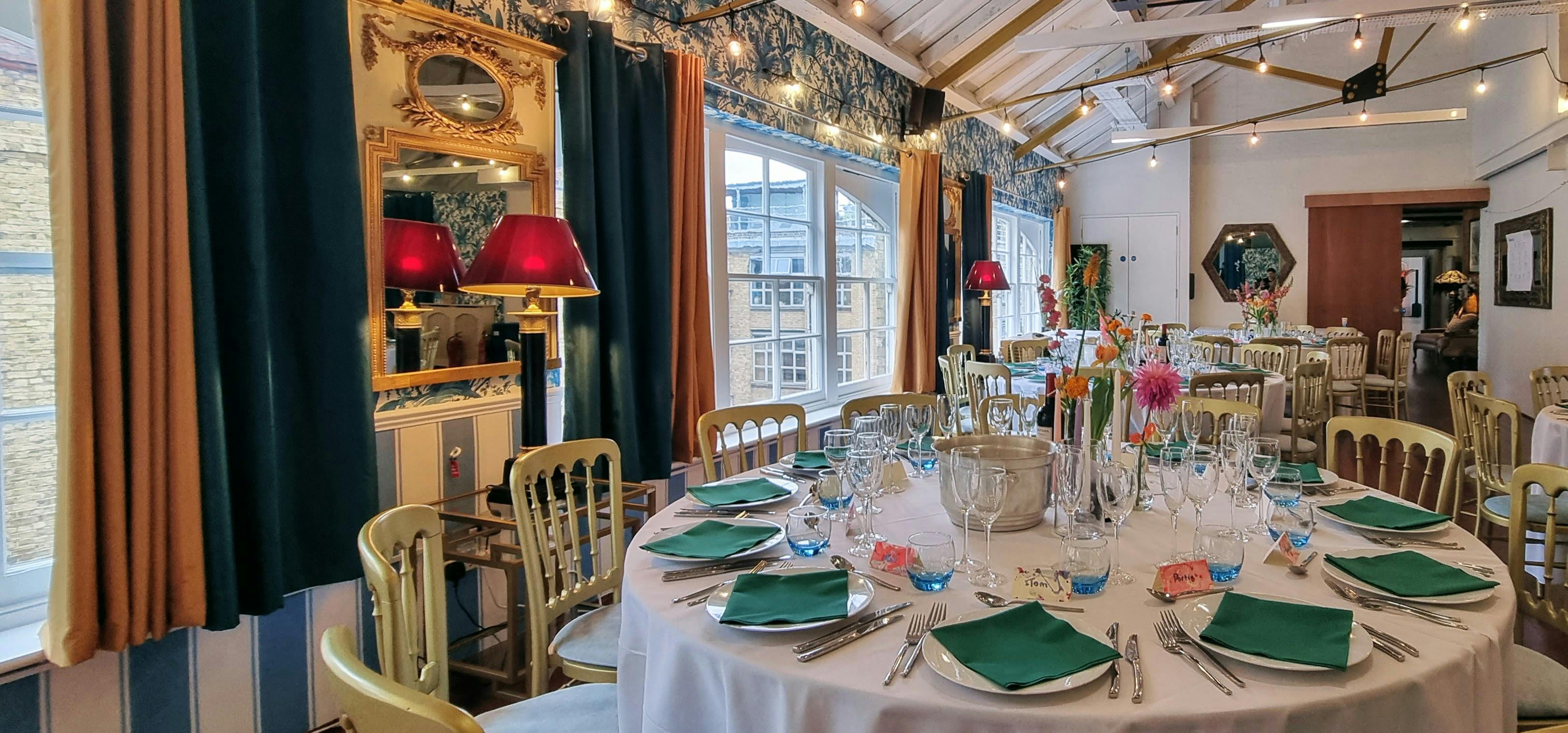 Lumiere Underwood - New Victorian Loft and Galeria image 1