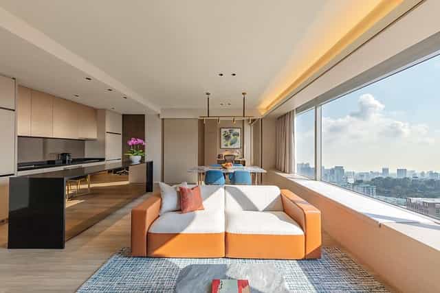 Pan Pacific Orchard executive suite with skyline view for VIP meetings and corporate events.