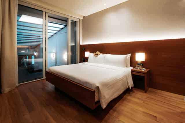 Courtyard Room