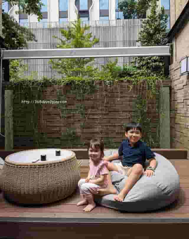 Courtyard Room