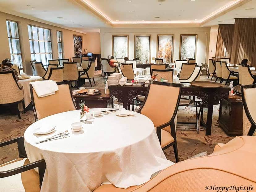 Elegant banquet hall in Yan Ting for upscale event dining and formal wedding reception service.