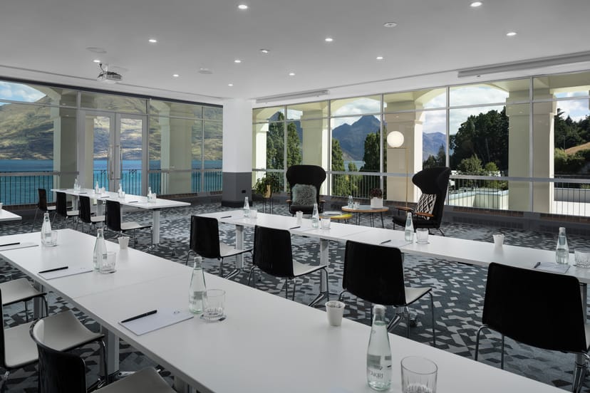 Clancy’s Room boardroom with panoramic mountain views for executive retreats and strategy sessions.