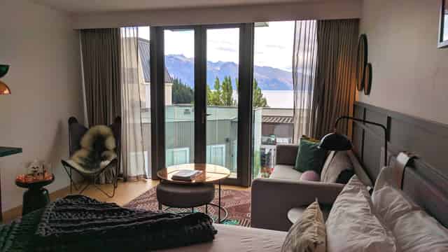The Queenstown Room