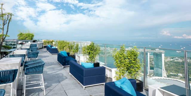 Rooftop Bar