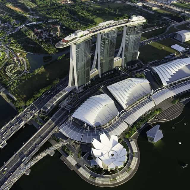Marina Bay Sands North Garden: premier venue for corporate conferences and business exhibitions.