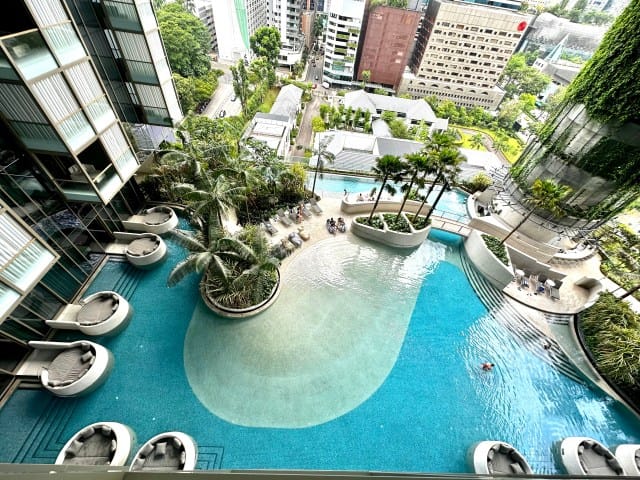 Claymore Ballroom resort pool, perfect for luxury cocktail receptions and corporate event breaks.
