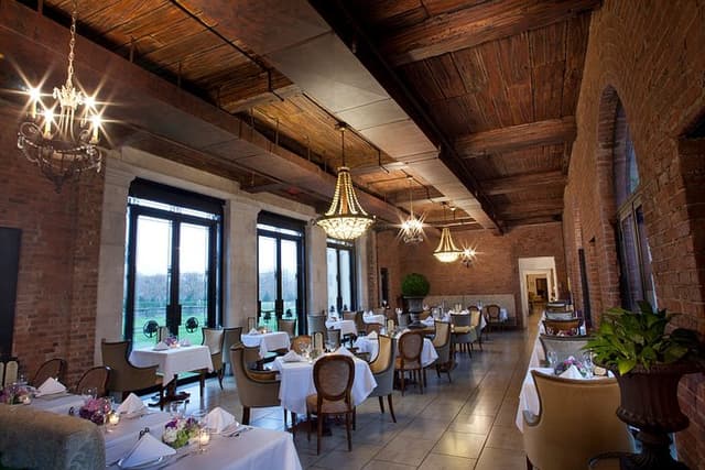 OHEKA CASTLE