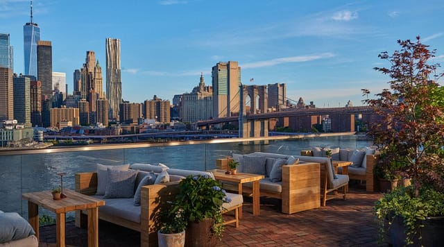 Harriet’s Rooftop 1 Hotel Brooklyn Bridge: Skyline view for corporate networking and events.