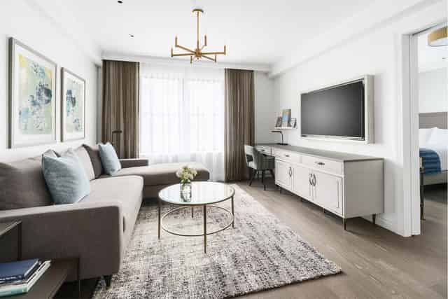Rooms & Suites