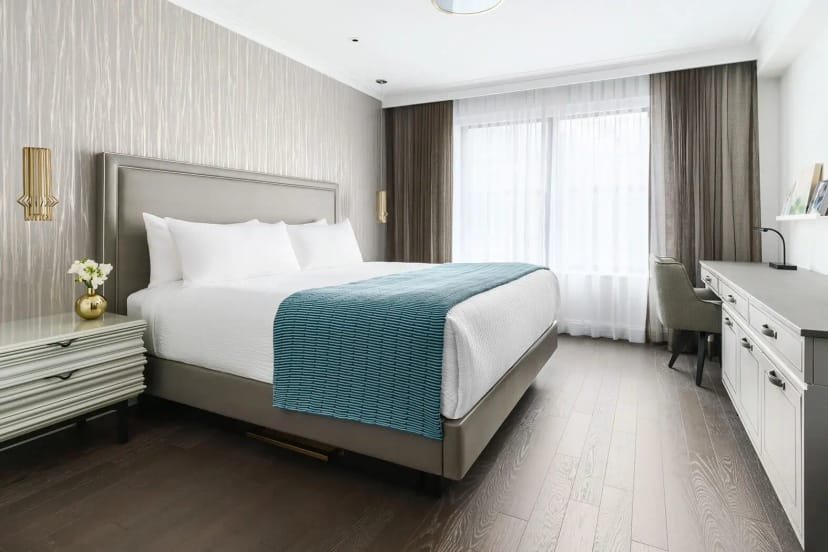 Sterling Room at The Wallace: modern guest room with dedicated workspace for corporate travel.