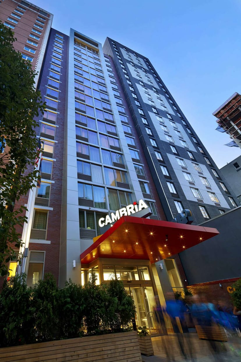 Cambria Hotel Chelsea rooftop lounge, modern urban venue for business events and city offsites.