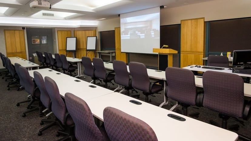 Classroom-style meeting room at AMA Conference Center, NYC for corporate workshops and training.