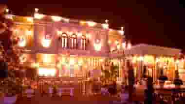 Banquet hall