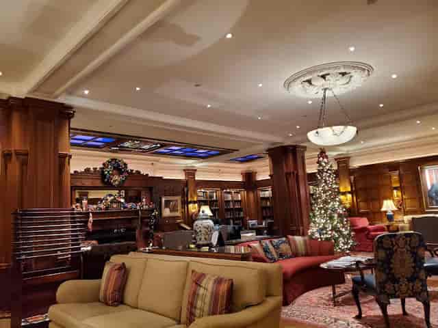 Wood-paneled library at Penn Club, perfect for executive board meetings and VIP networking events.