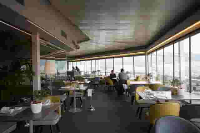 Le Grand Balcon Dining Hall