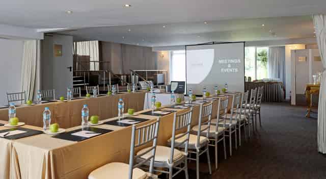Le Grand Balcon Dining Hall