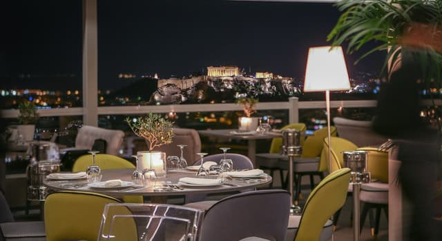 Le Grand Balcon Dining Hall