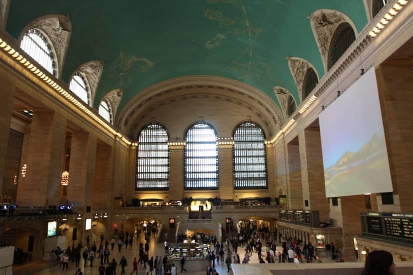 Vanderbilt Hall experiential event with projection mapping in Grand Central Terminal venue.